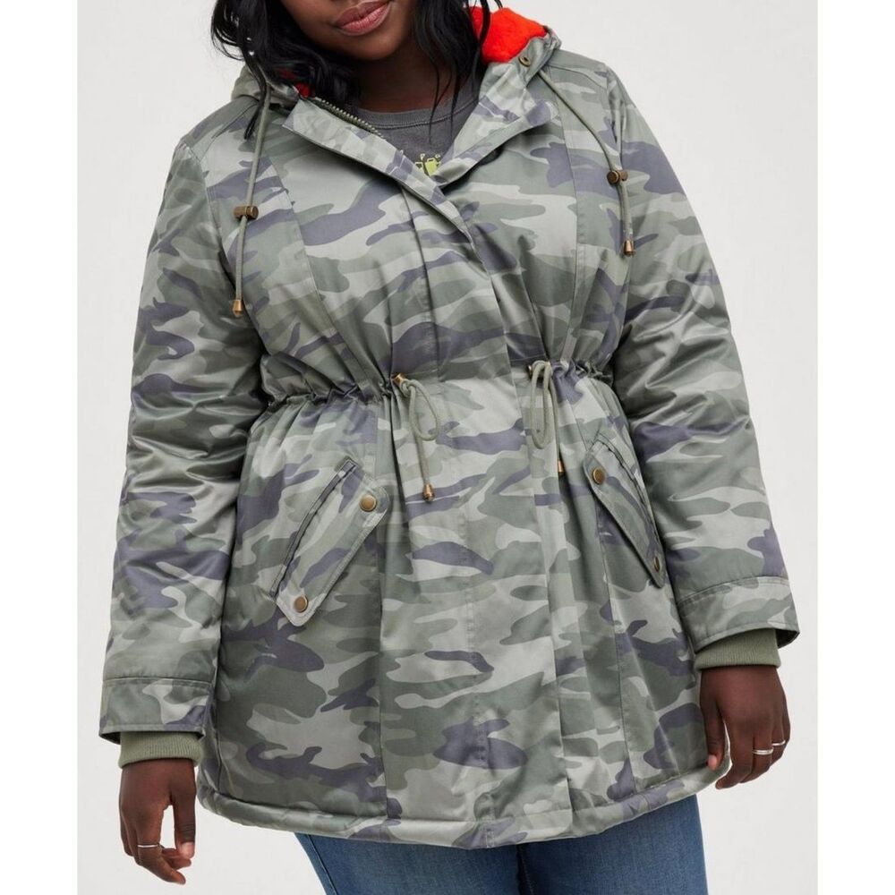Torrid 1X Camo Twill Faux Fur Trim Parka Hooded Winter Coat - Picture 2 of 8
